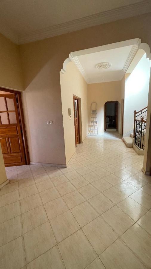 Maison De Ville Agreable Avec Un Patio Marocain Ouarzazate Exterior foto